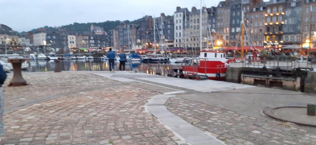 Ferienwohnung Le Puits Honfleur Exterior foto